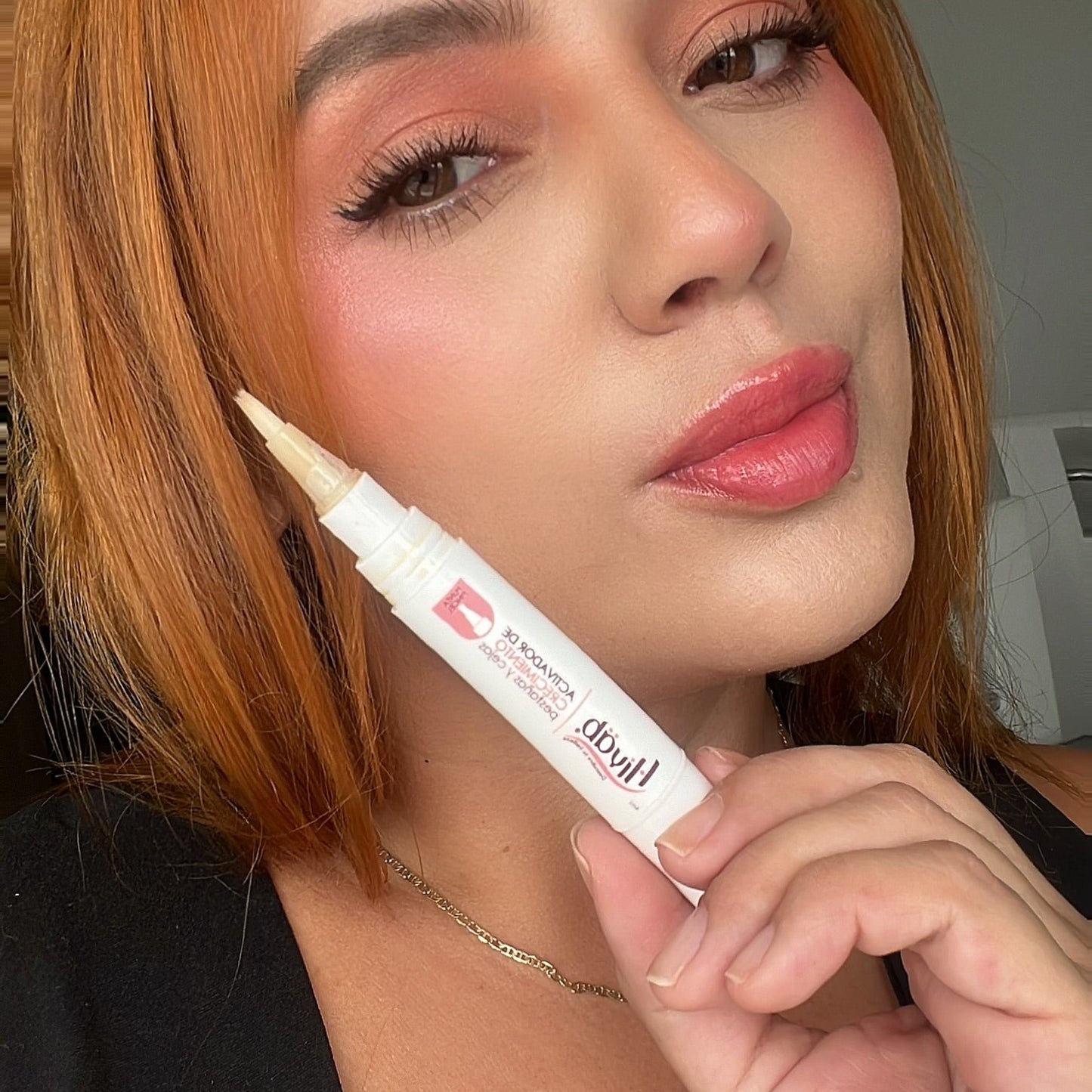Activador de Crecimiento Pestañas y Cejas Hiyab